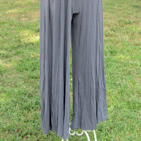 Monsoon Halter Jumpsuit in Gray Size Medium - Picture 2 of 8